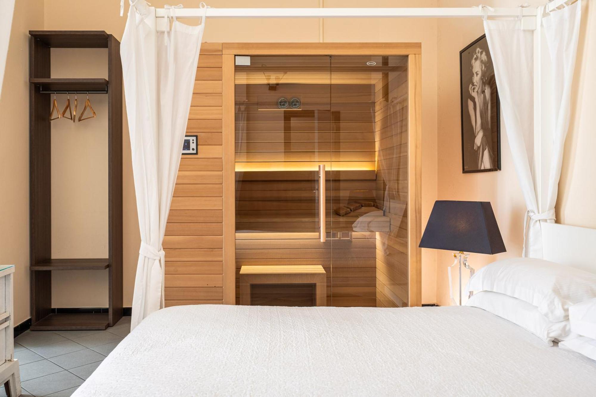 Snob Luxury Suite Cagliari Eksteriør bilde